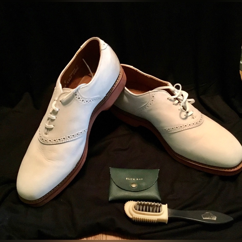 Mens Dress Shoes, Allen Edmonds Cream/White Buck Oxford, 9C